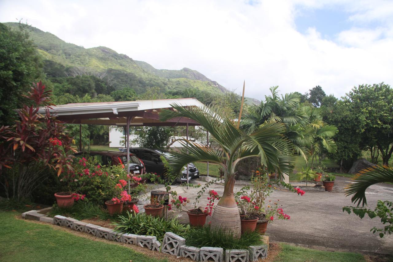 Daniella'S Bungalows Bel Ombre Bagian luar foto